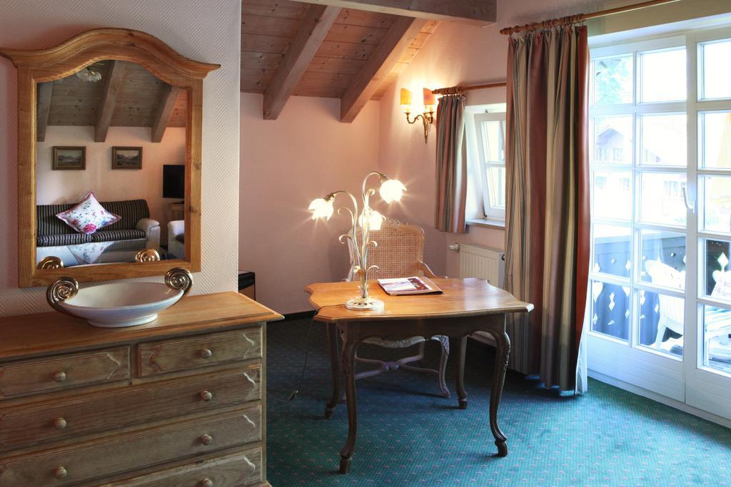 Hotel Edelweiss Garni Garmisch-Partenkirchen Rom bilde